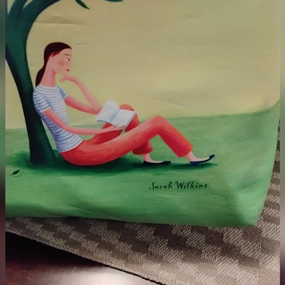 Barnes $ Noble Puctuate BOOK BAG - Picture 2 of 6